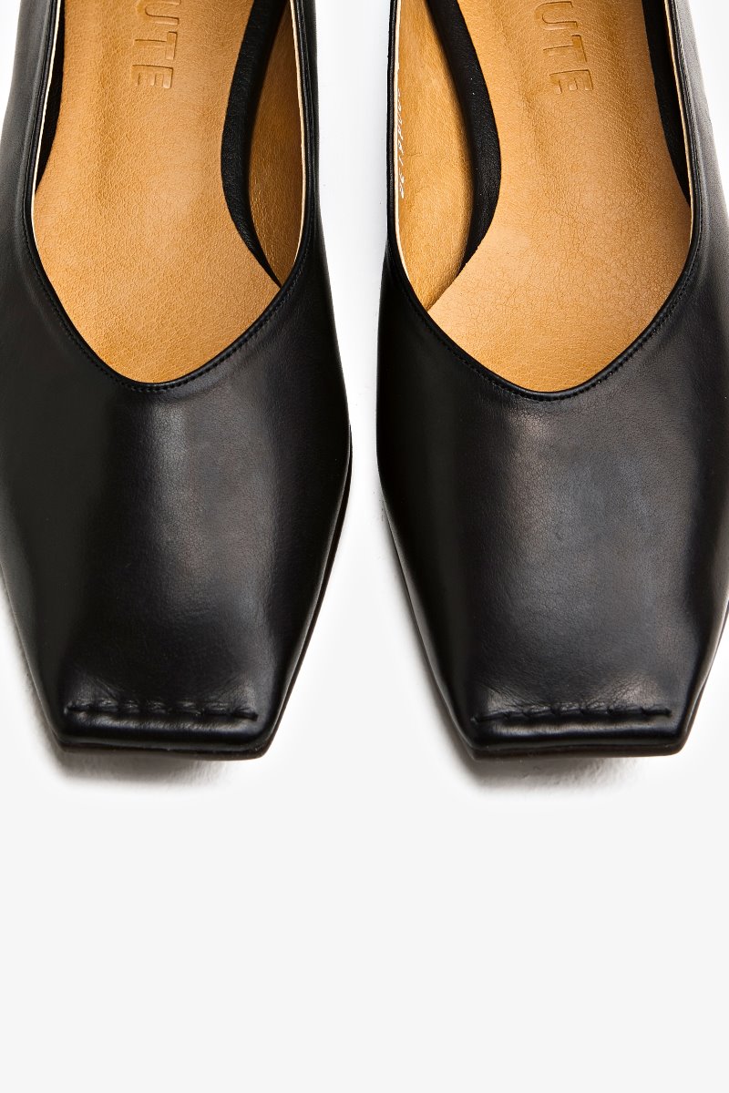 10mm Stitch Square Toe Flat Shoes (Black)