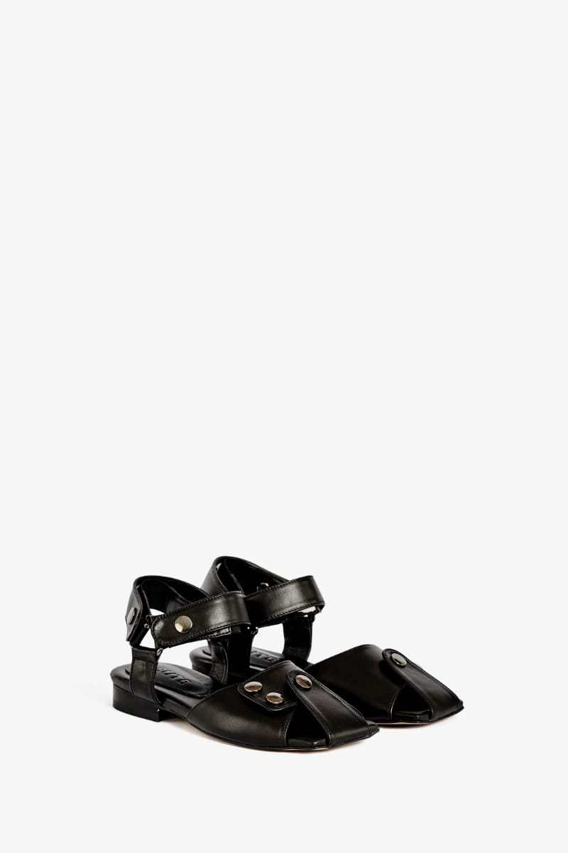 20mm Amber Buckle Strap Sandal (Black)