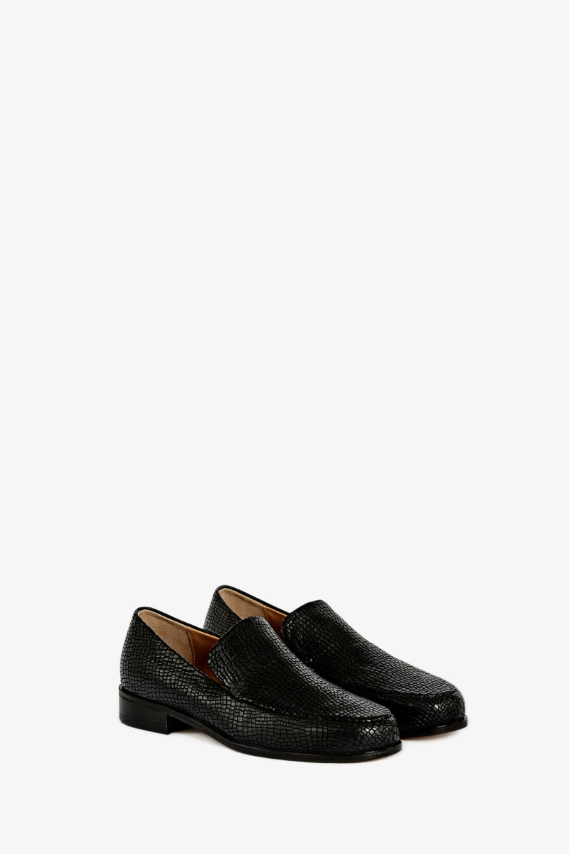 30mm Pietra Embossed-Leather Loafer (Black)