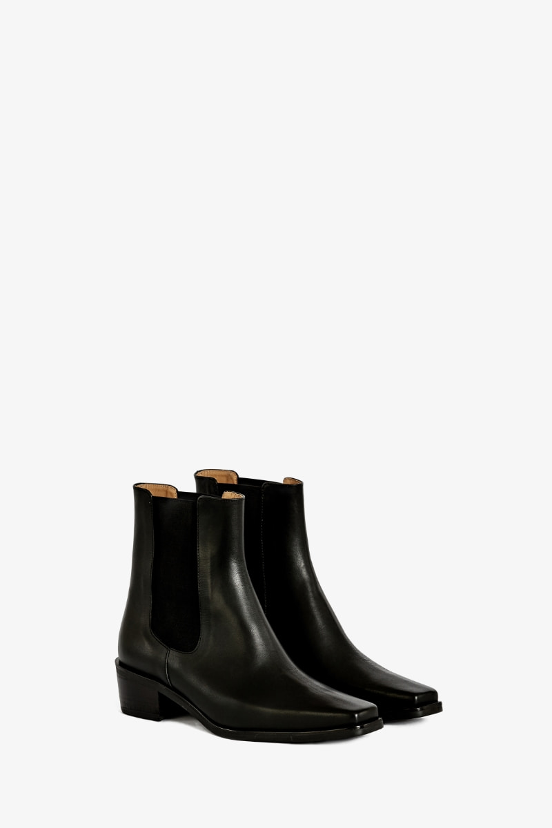50mm Ezra Square-Toe Chelsea Boots (Black)