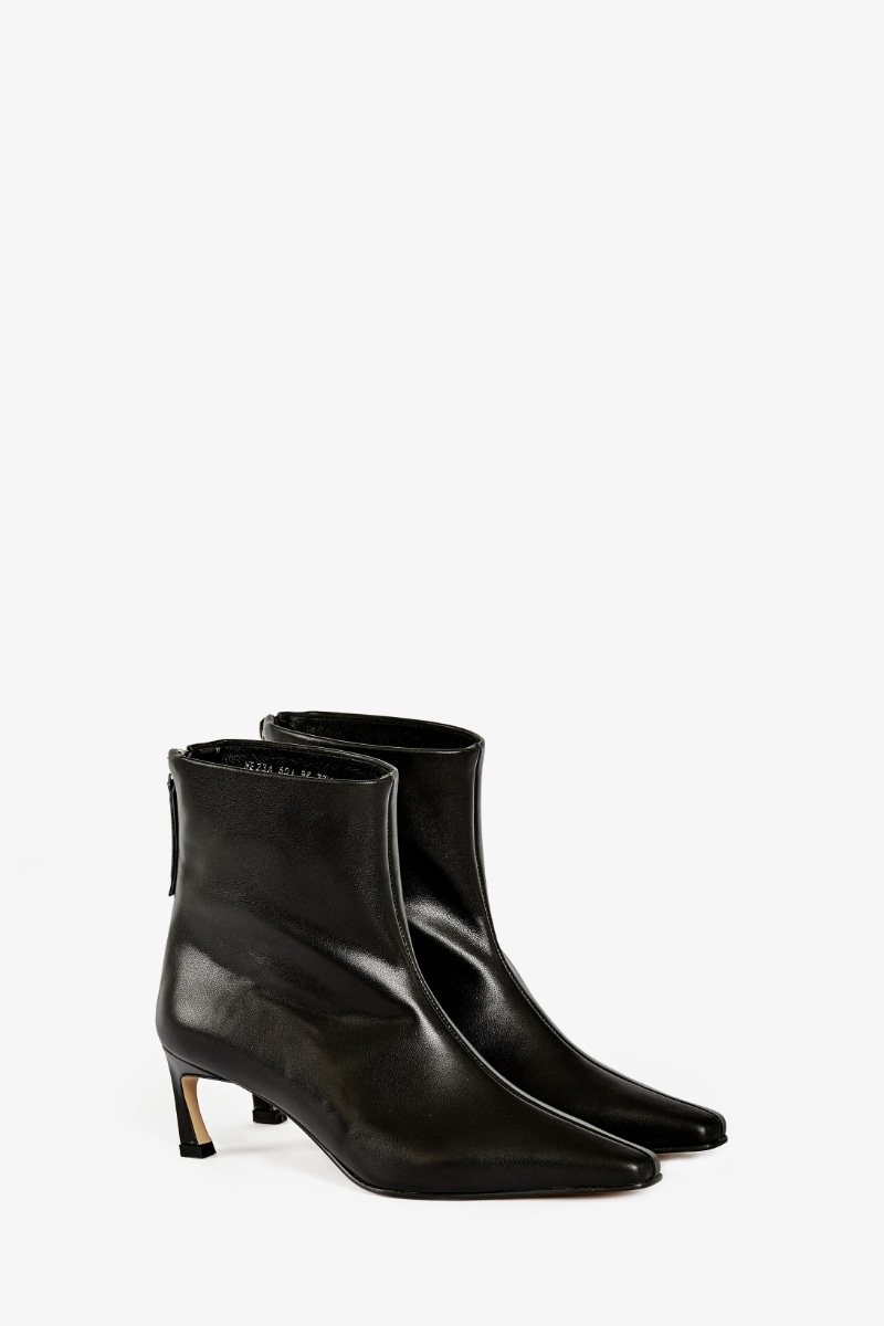 60mm Gainsbourg Square Toe Ankle Boots (Black)