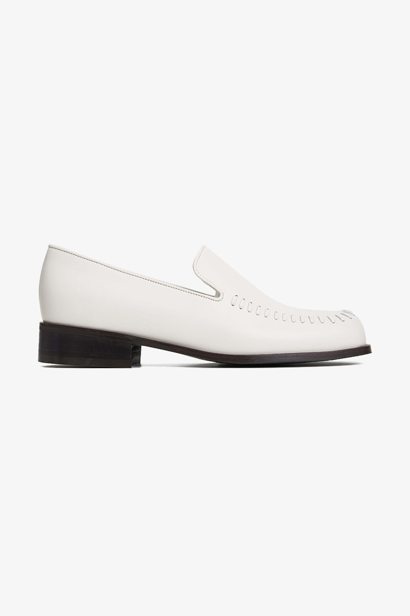 35mm Gaudi Leather-Stitch Loafer Shoes (White)