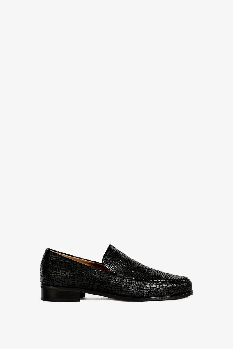 30mm Pietra Embossed-Leather Loafer (Black)
